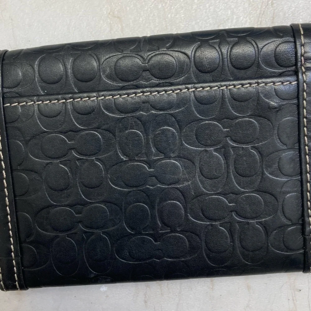 Coach vintage y2k black embossed leather mini c card holder unisex